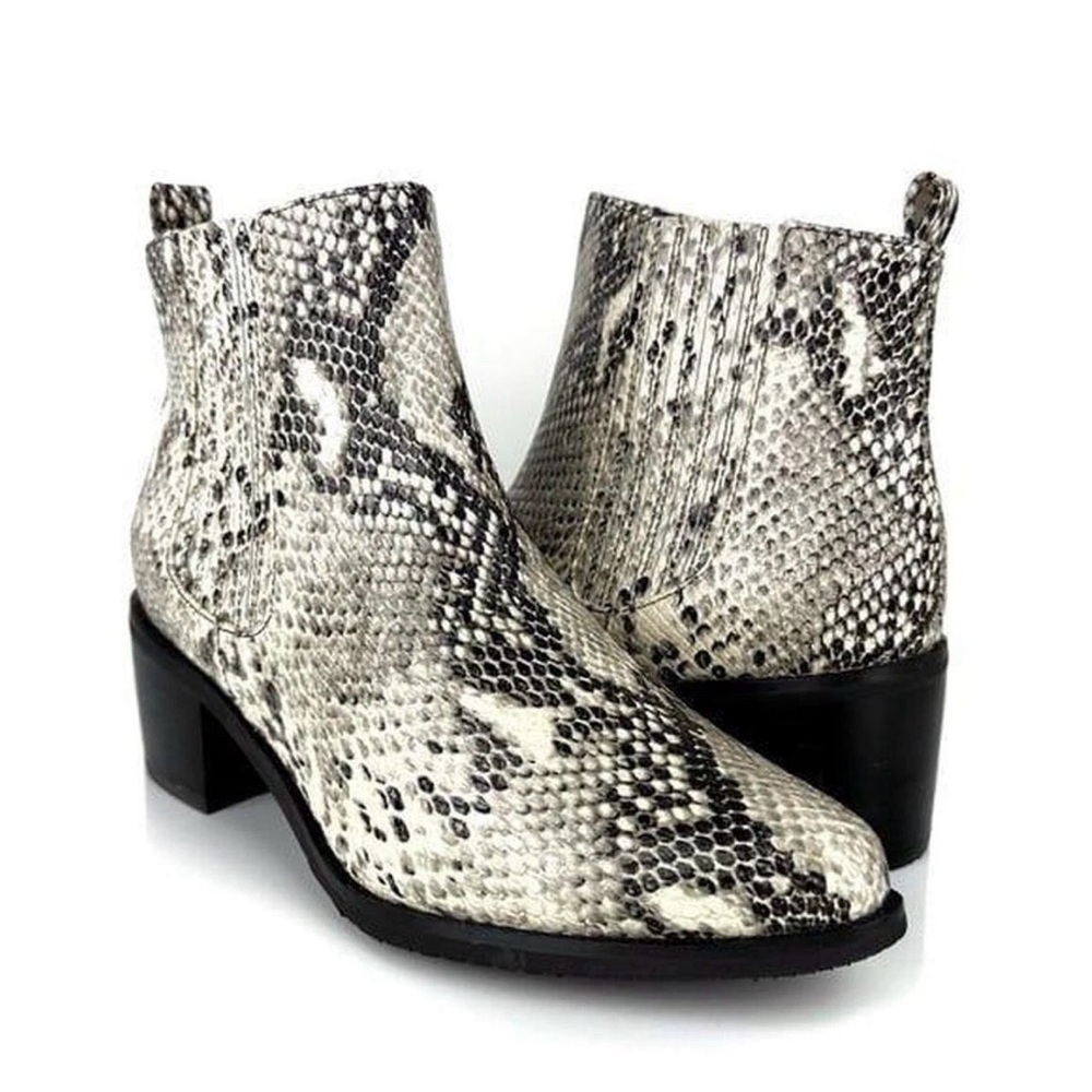 Blondo Elvina Waterproof Ankle Bootie Natural Snakeskin 8